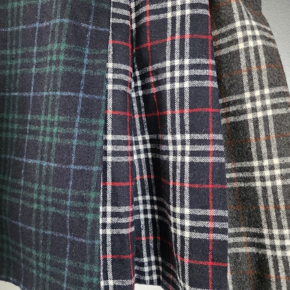 Plaid Women's Skirt with Buckle Detail - Picture 2 of 4